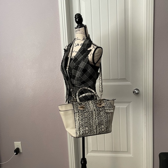 Guess Python Handbag - Picture 9 of 12